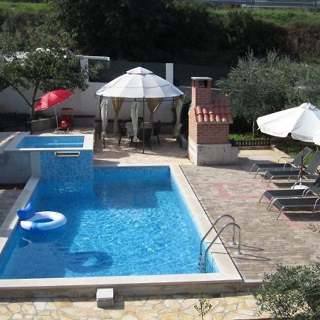 Nives B. Apartment Supetar Exterior photo